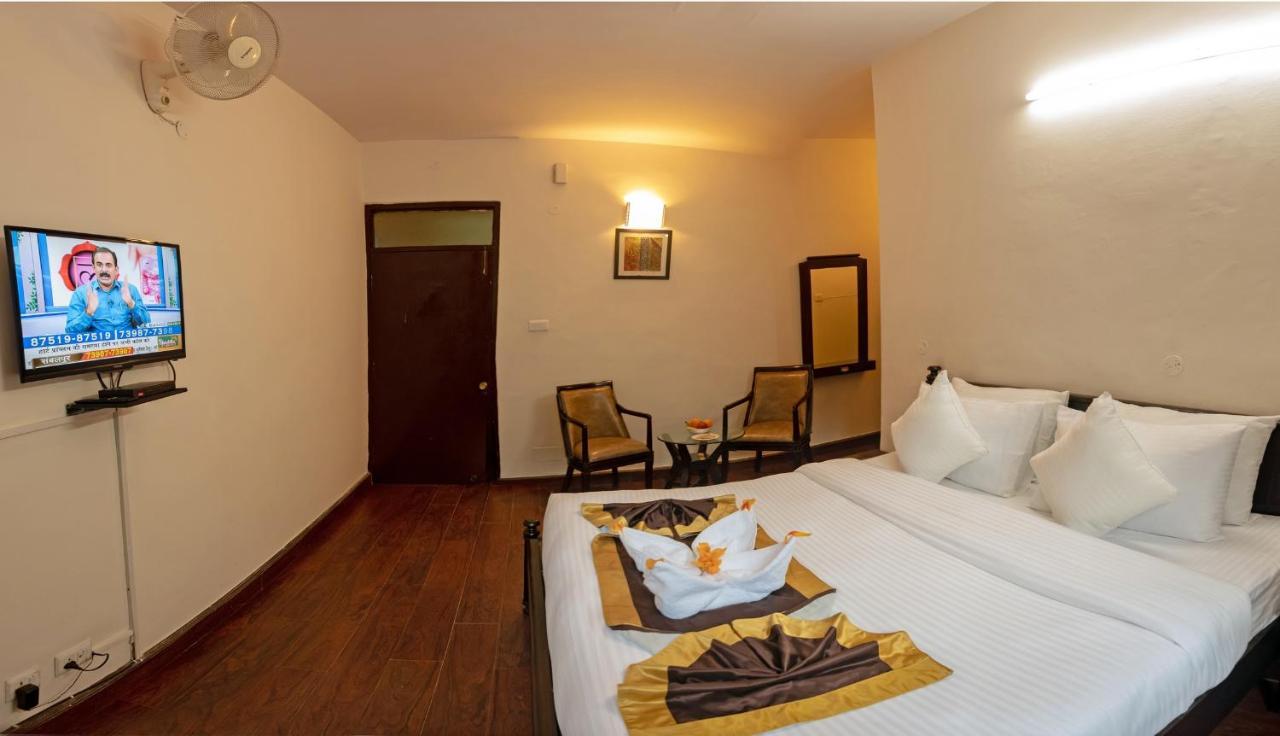 Langdale Manor Otel Nainital Dış mekan fotoğraf